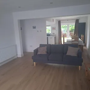  Holiday home - 3 Bedroom, Parking, Disneyplus